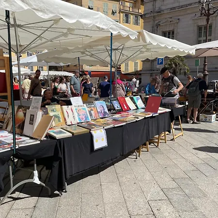 Apartment 2 Pieces Dans Le Vieux - A 3 Min De La Et Du Celebre Cours Saleya *