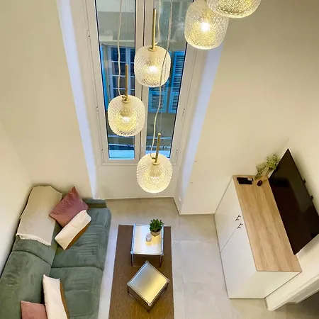 Apartment 2 Pieces Dans Le Vieux - A 3 Min De La Et Du Celebre Cours Saleya Nice