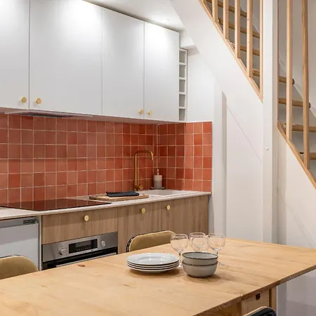 2 Pièces Dans Le Vieux - à 3 Min De La Et Du Célèbre Cours Saleya Apartamento Nice